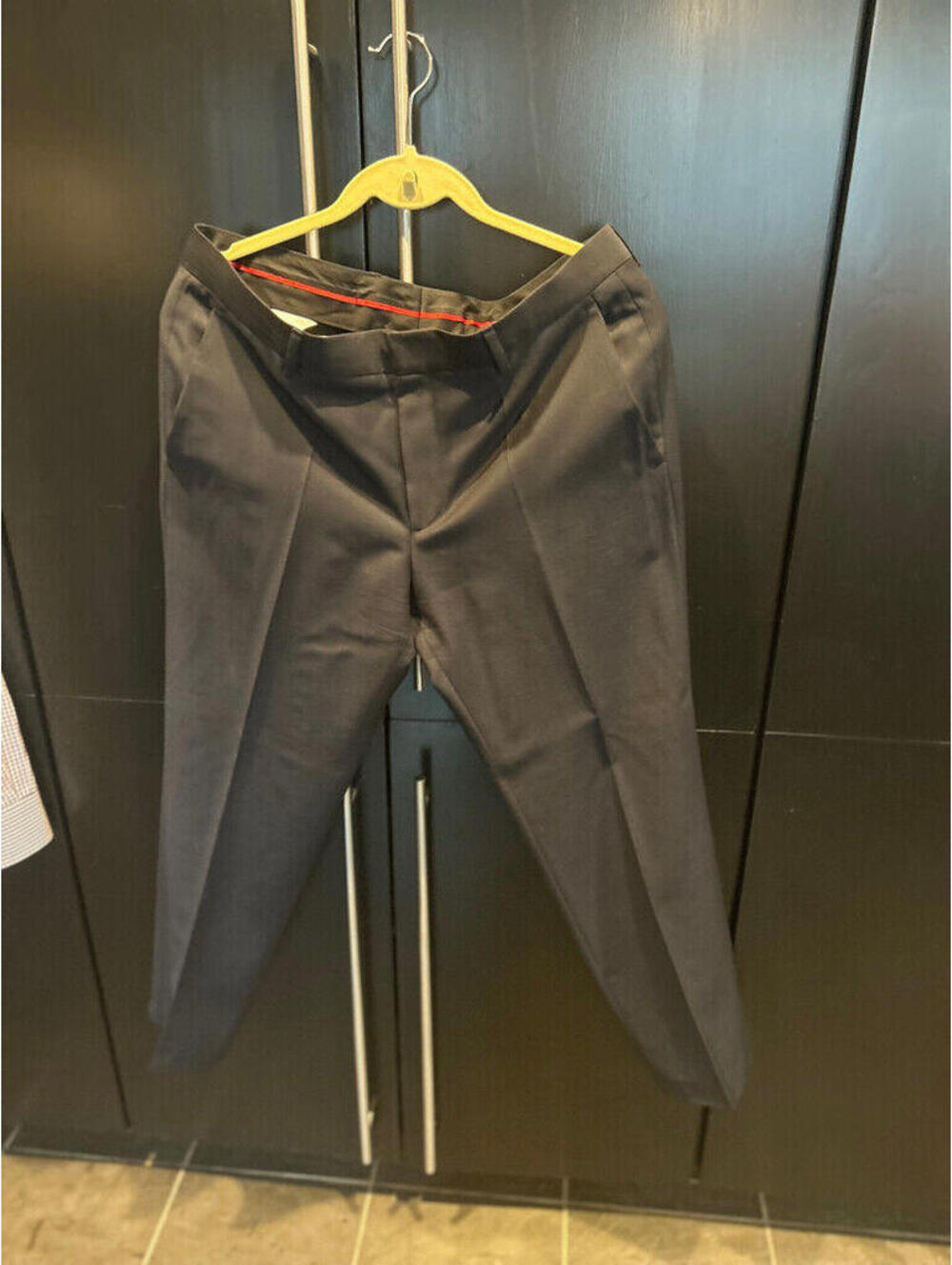 Hugo Boss size 40S dress pants